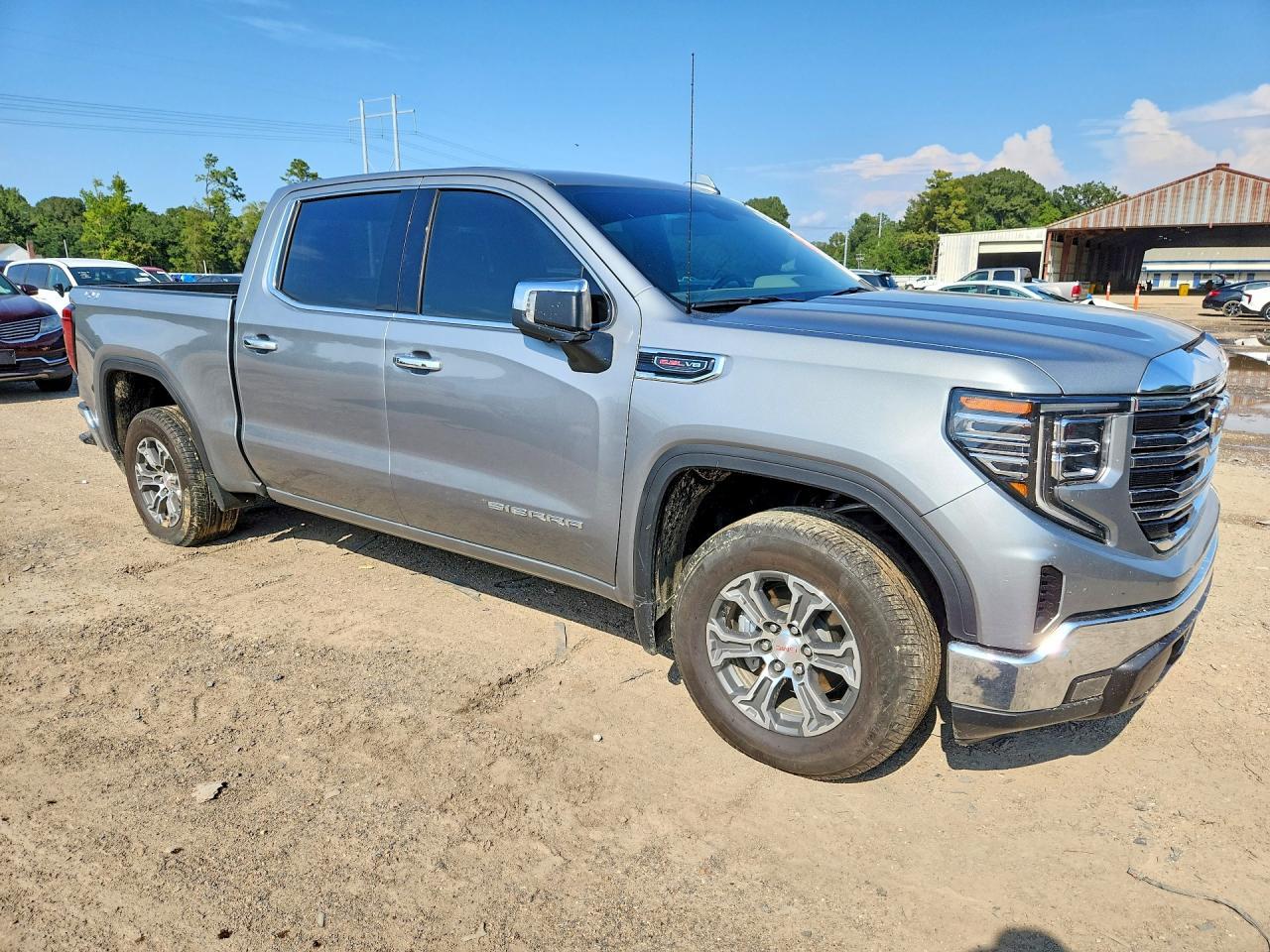 2026 GMC Sierra K1500 SLT
