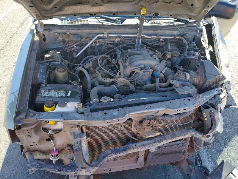 2004 Nissan Frontier XE-V6