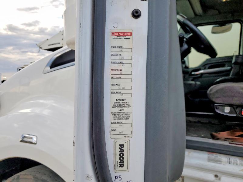 2019 Kenworth T680 Semi Truck