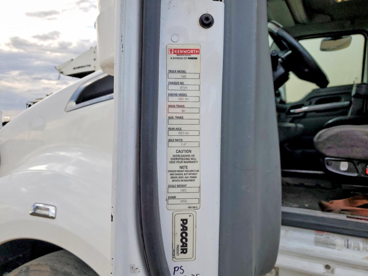 2019 Kenworth T680 Semi Truck