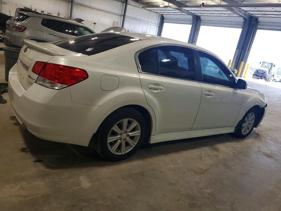 2010 Subaru Legacy 2.5i Premium