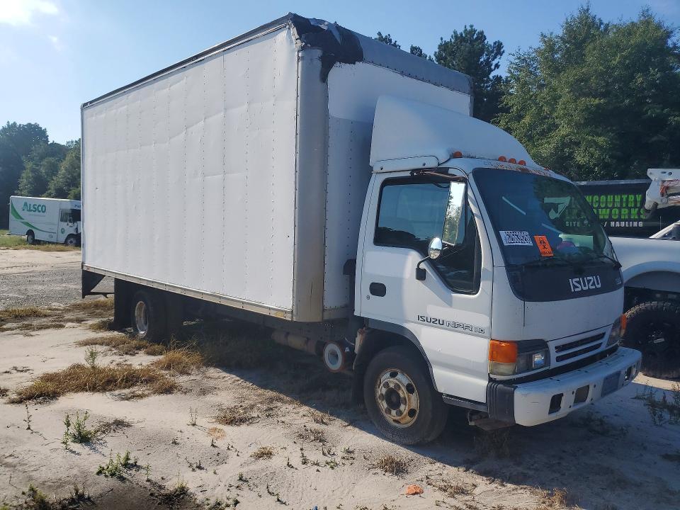 2005 Isuzu NPR