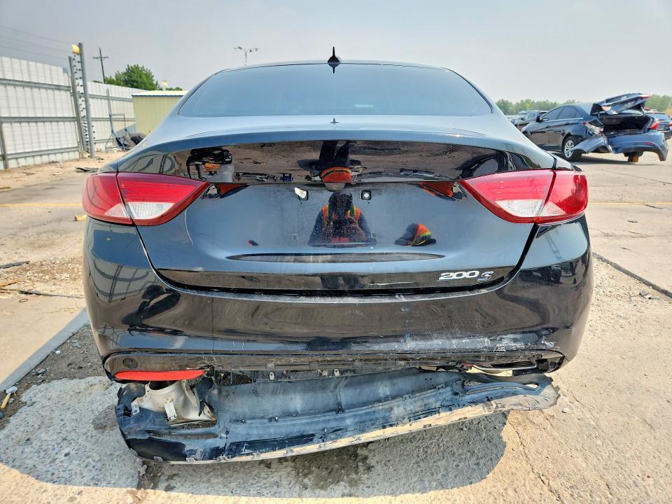 2015 Chrysler 200 s