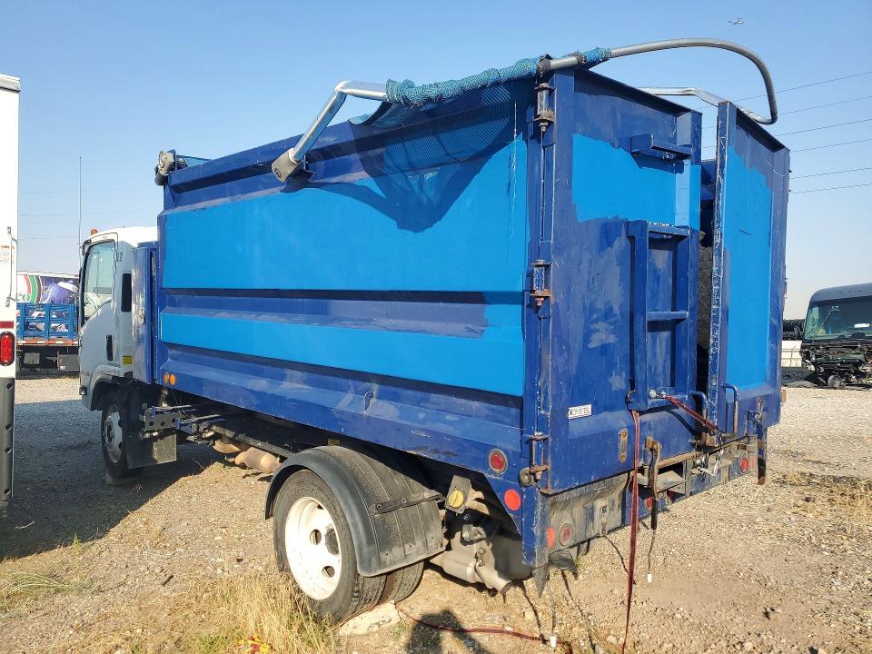 2024 Isuzu NPR HD