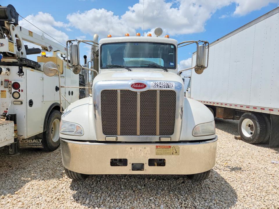 2019 Peterbilt 337