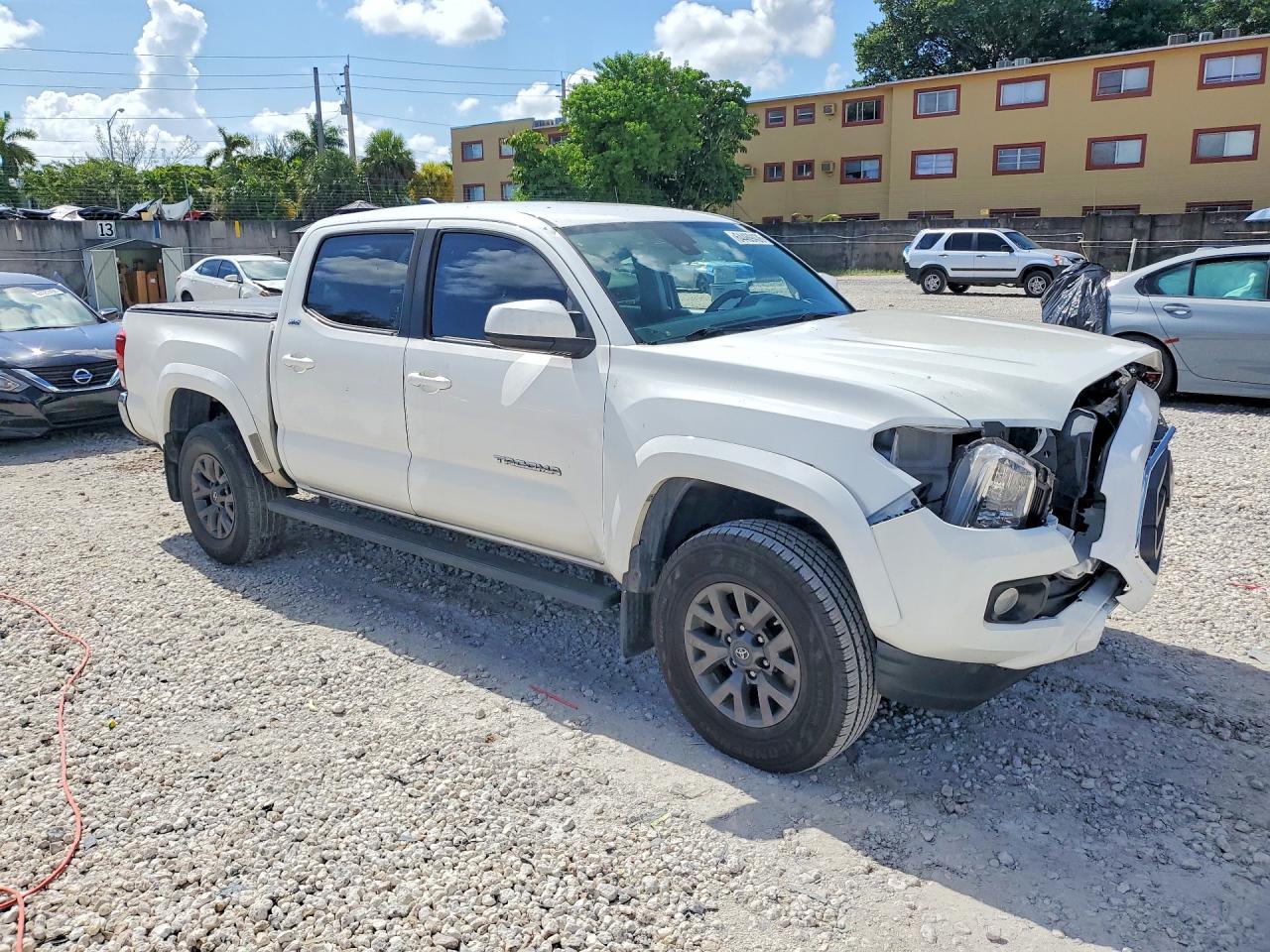 2020 Toyota Tacoma SR5 V6