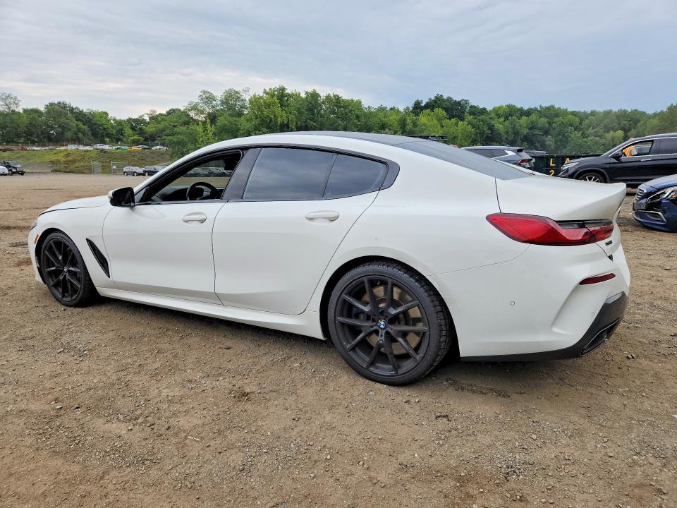 2022 BMW M850xi