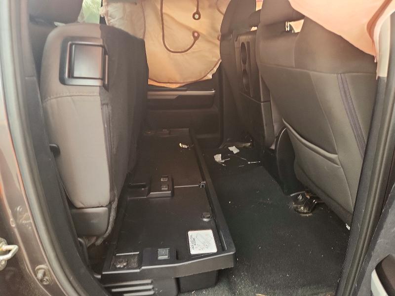 2015 Toyota Tundra SR5