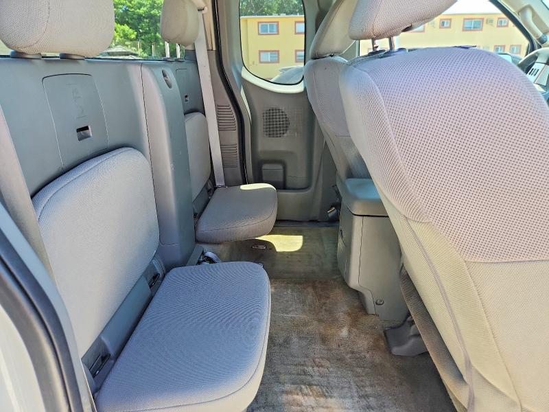2015 Nissan Frontier S