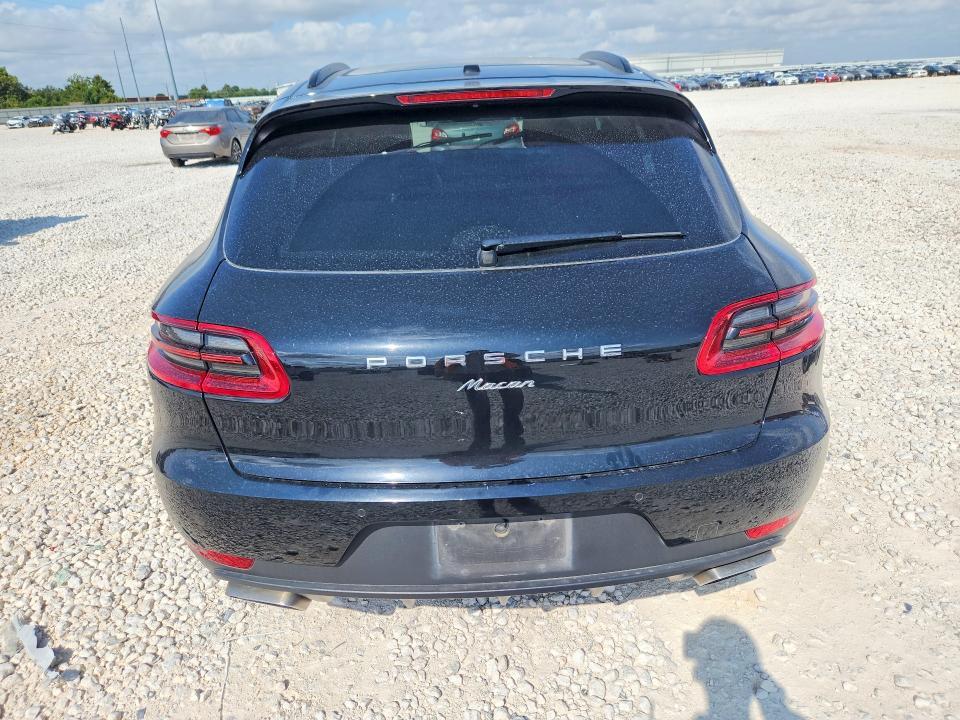 2017 Porsche Macan