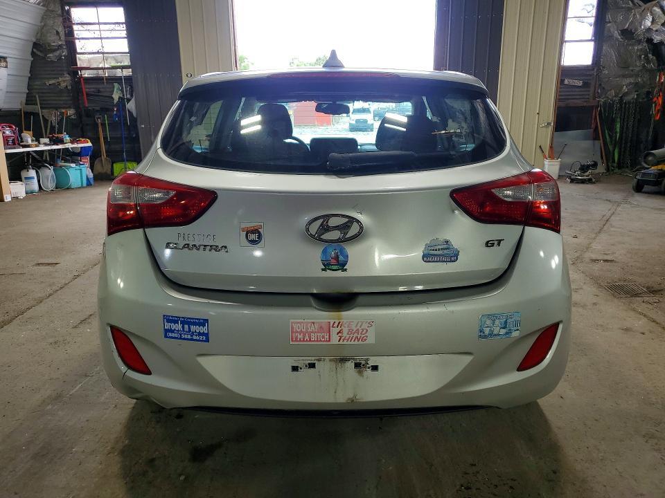 2013 Hyundai Elantra gt Base