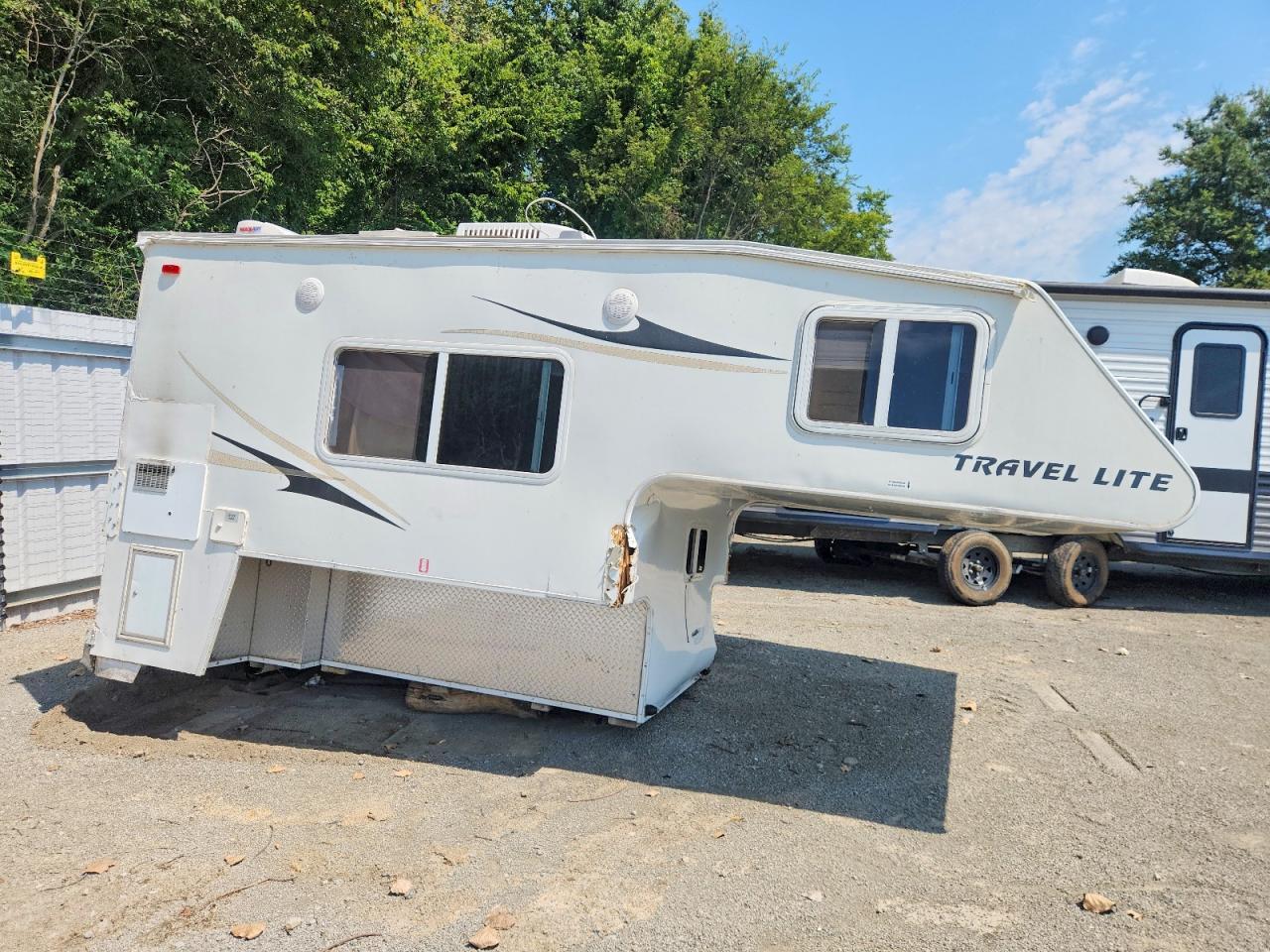 2007 Travellite 2007 Travel Lite SLIDE-IN Camper