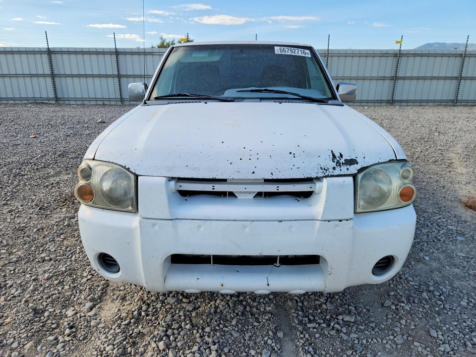 2001 Nissan Frontier XE