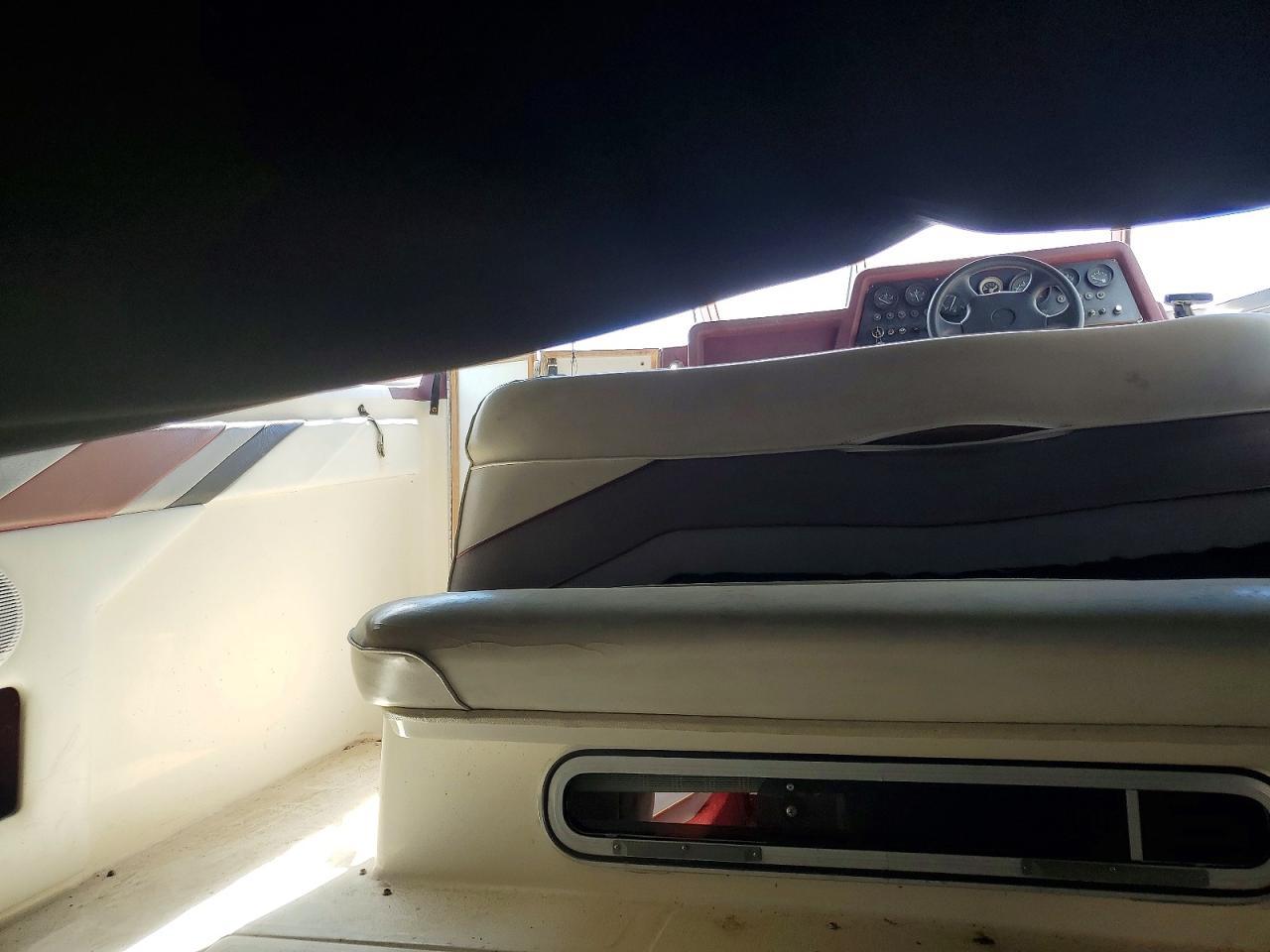 1990 Sea Ray Boat
