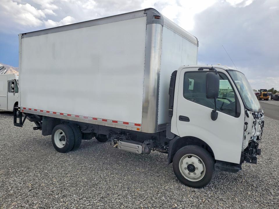 2019 Hino 195 BOX Truck