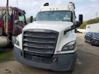 2019 Freightliner Cascadia 126 Semi Truck