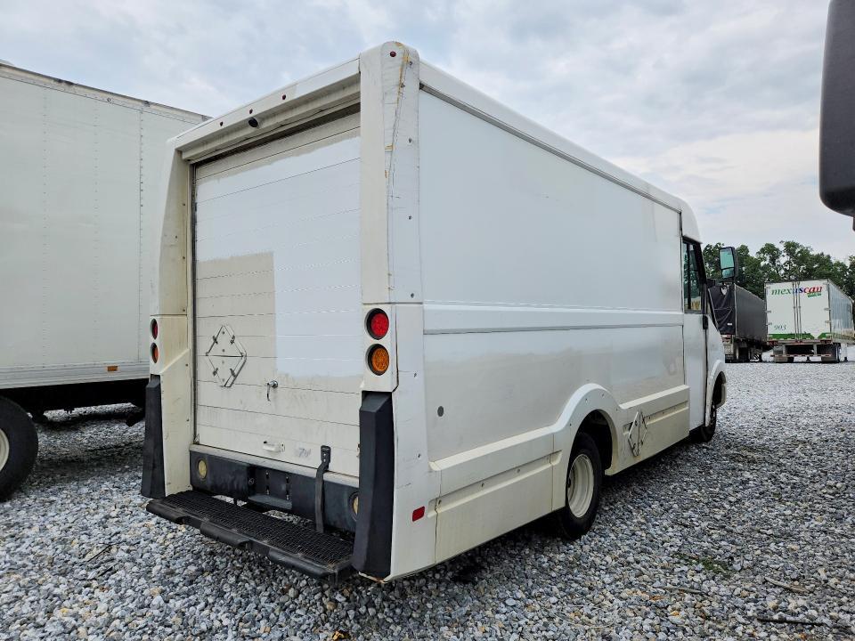 2013 Isuzu NPR