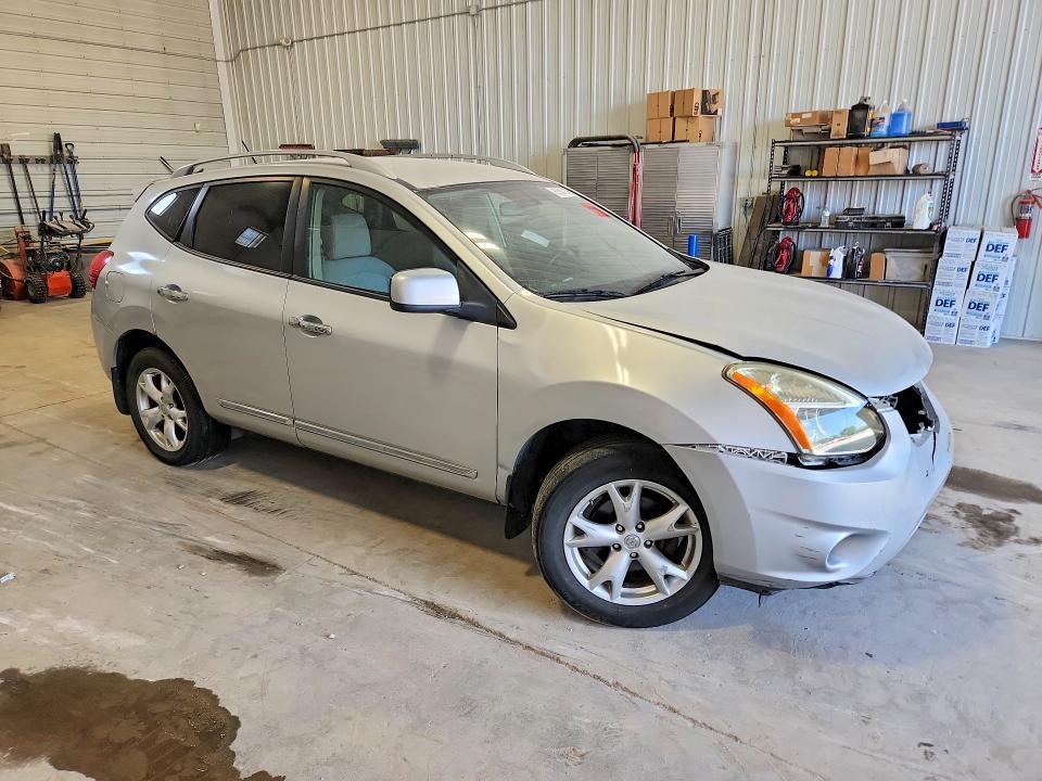 2011 Nissan Rogue s