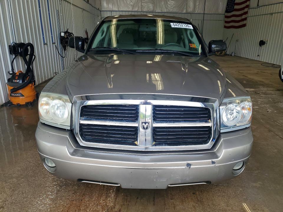2006 Dodge Dakota Quad SLT