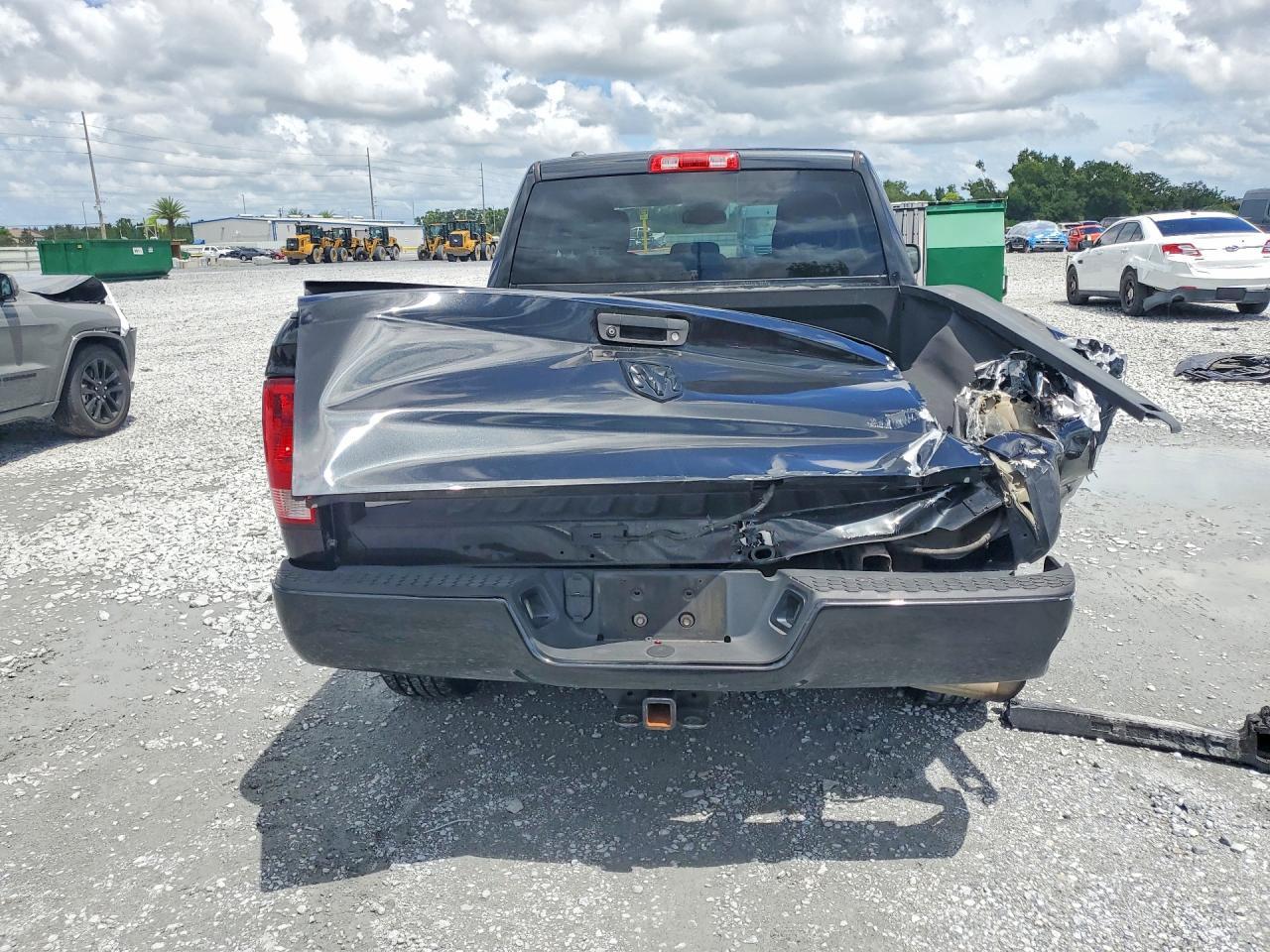2015 Dodge RAM 1500 ST