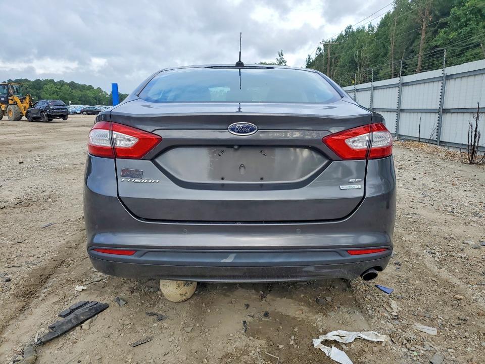 2016 Ford Fusion se