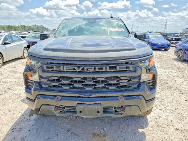 2022 Chevrolet Silverado C1500 Custom