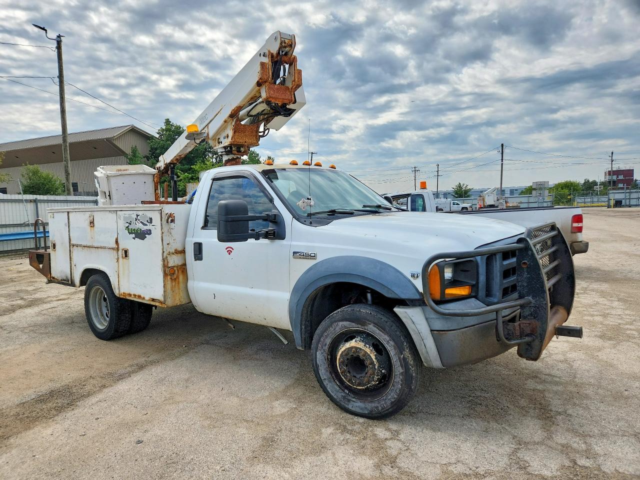 2006 Ford F450 Super Duty Bucket Truck