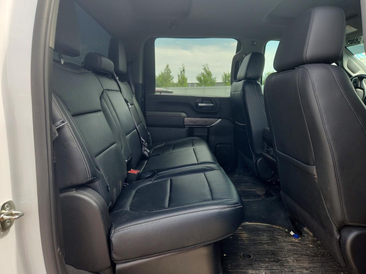 2022 Chevrolet Silverado K3500 LT
