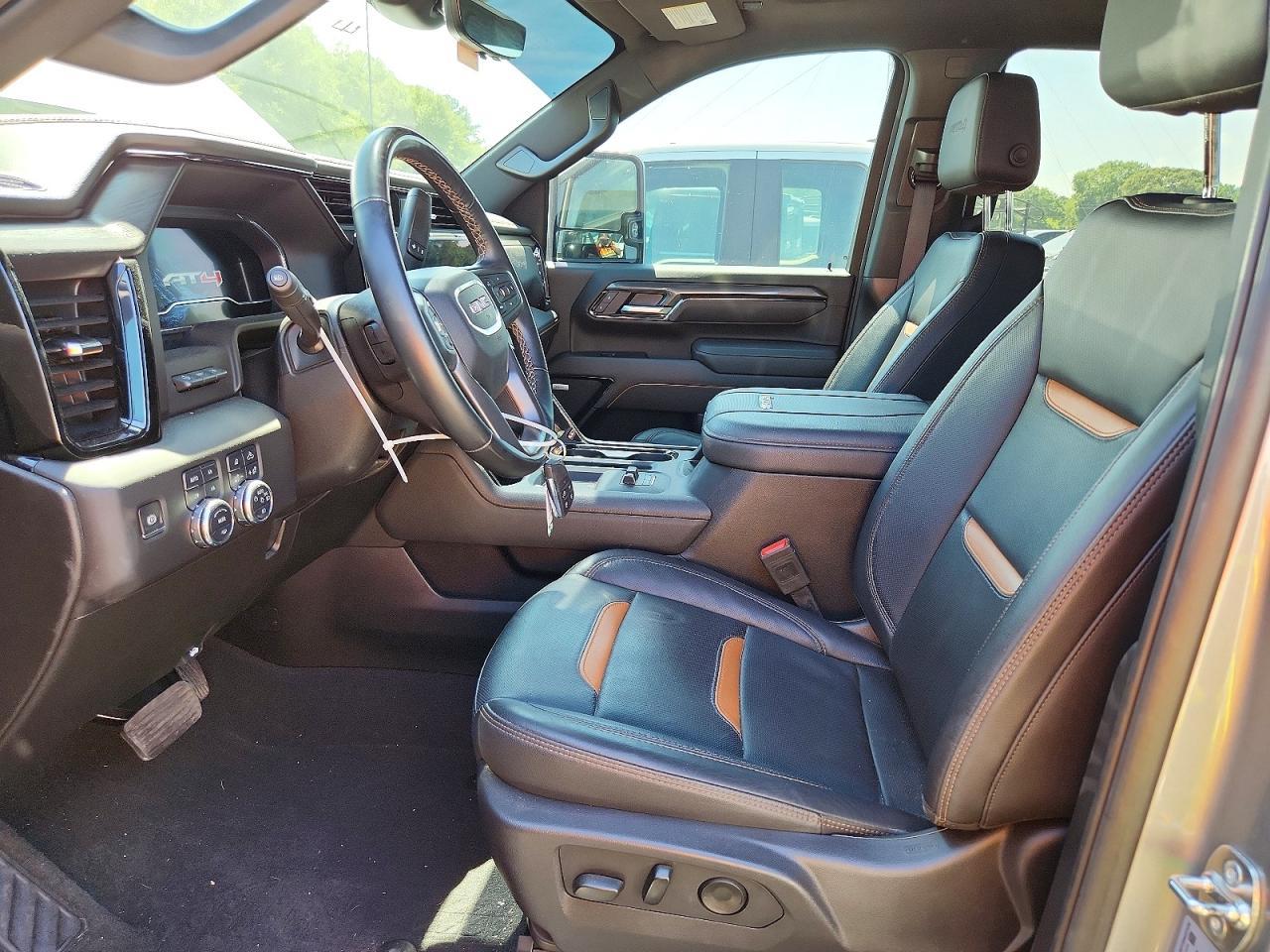 2025 GMC Sierra K3500 AT4