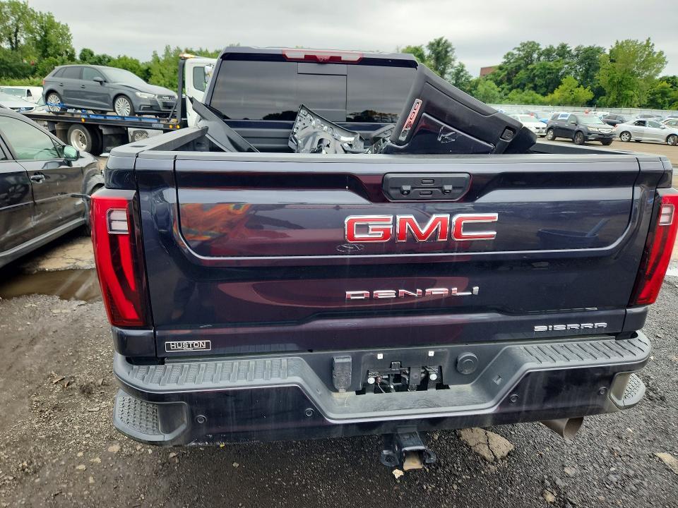 2025 GMC Sierra K3500 Denali