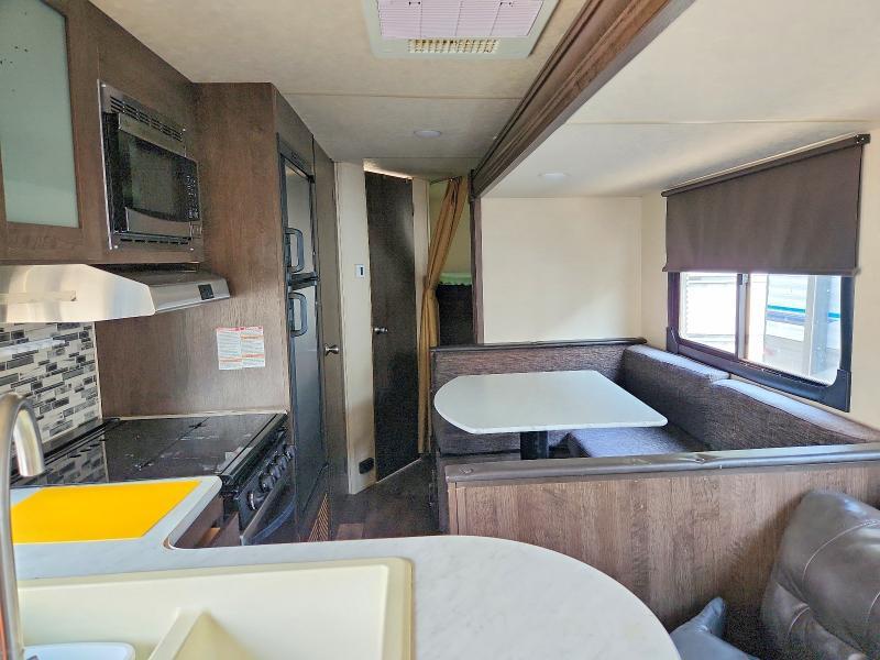 2018 Salem 2018 Forest River Cruise Lite Camper