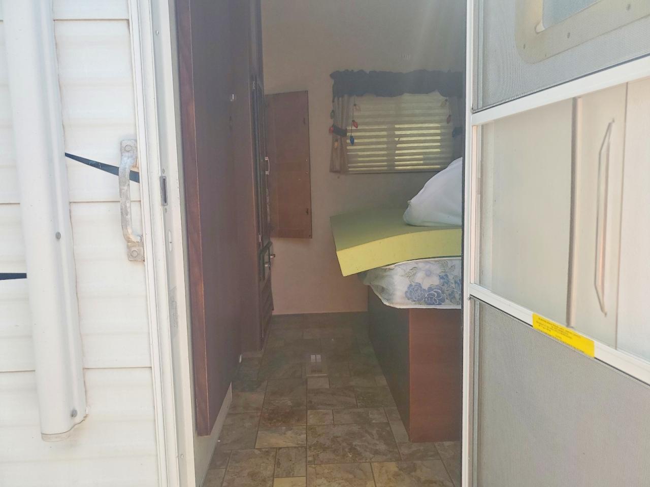2012 Crossroads Zinger Camper