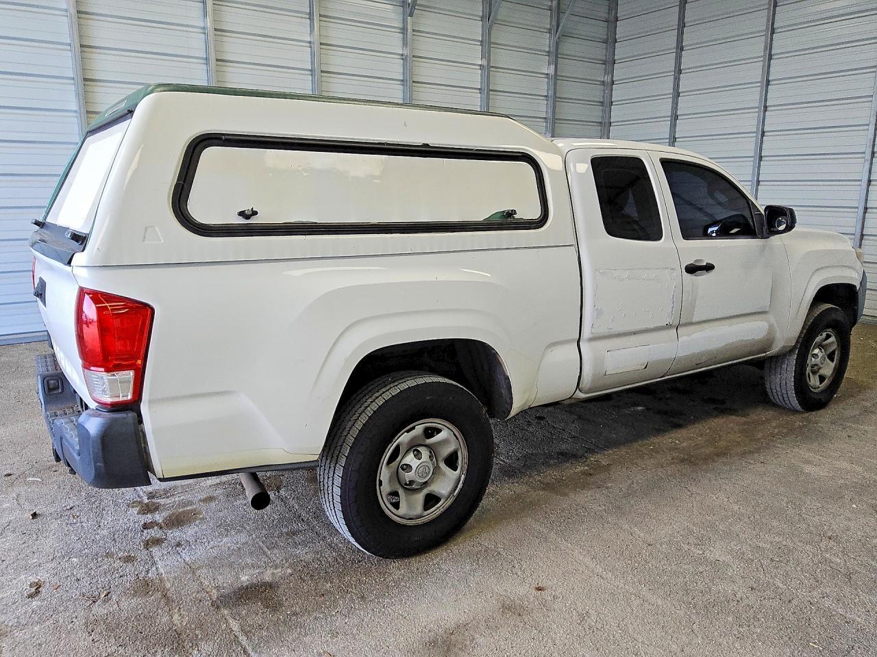 2016 Toyota Tacoma SR