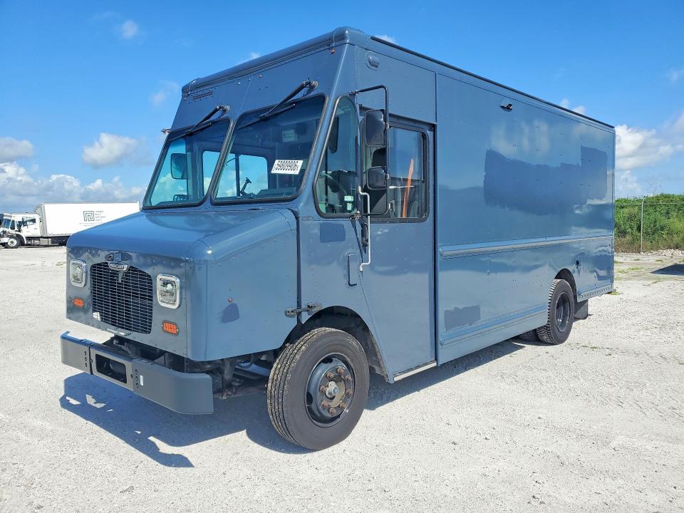 2020 Freightliner Chassis M Line WALK-IN Van
