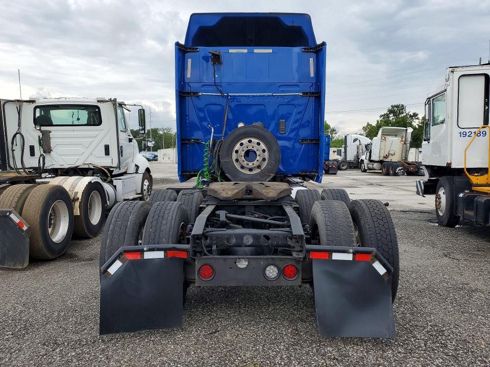 2015 International Prostar Semi Truck
