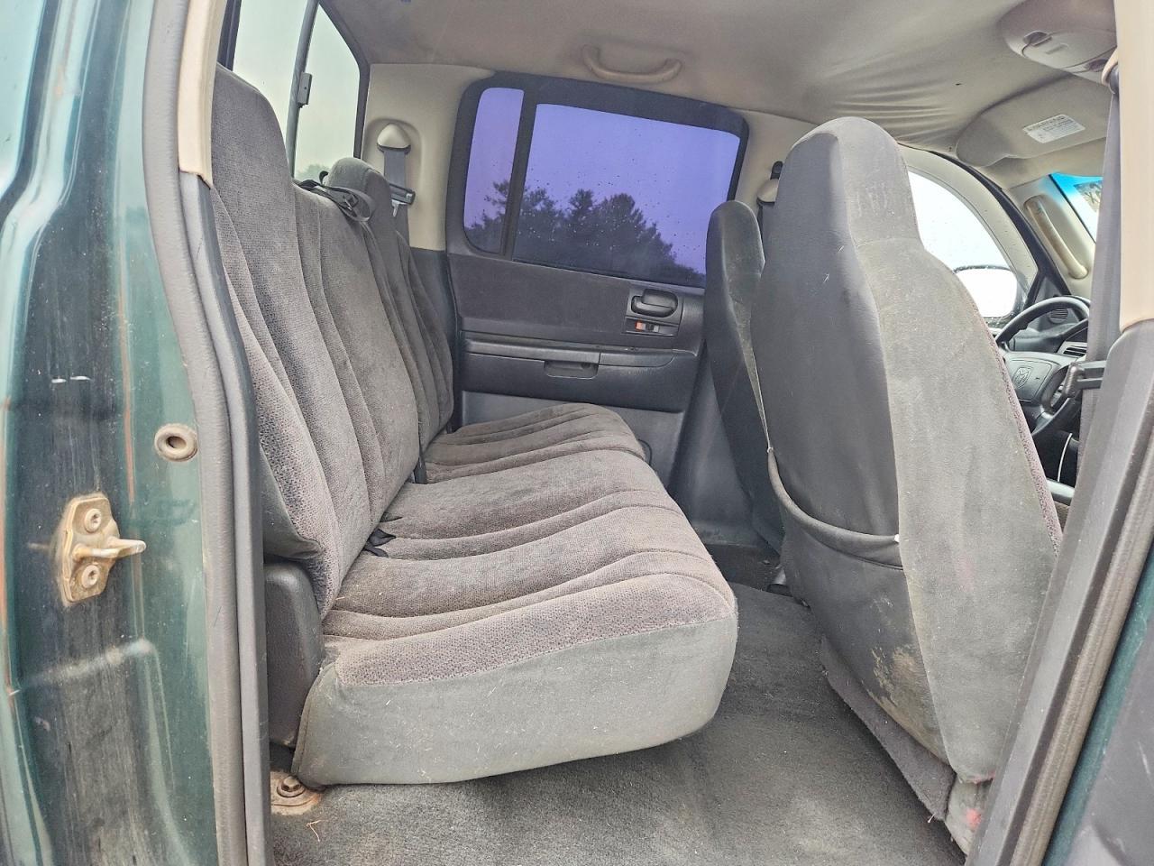 2001 Dodge Dakota Quattro