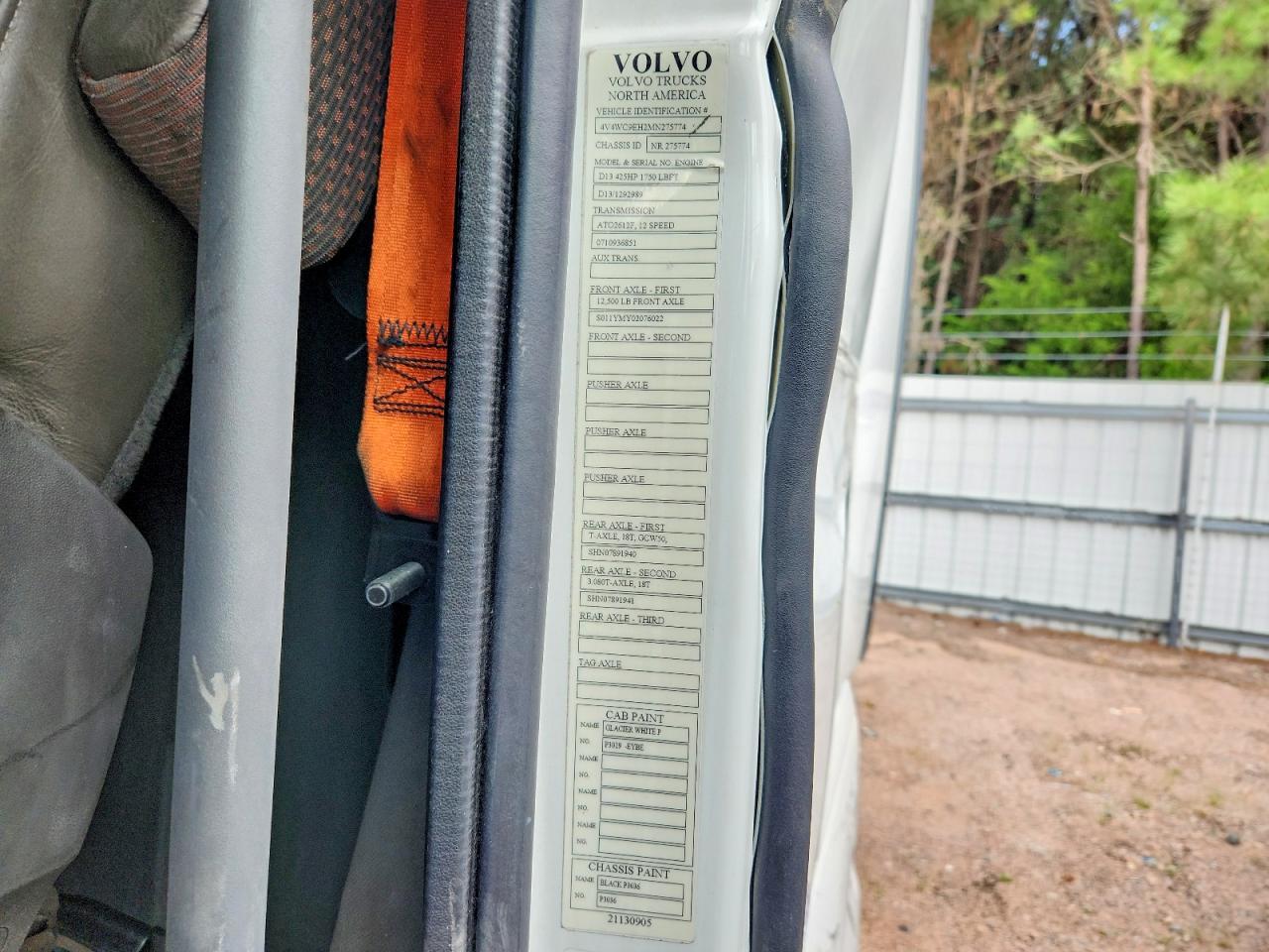 2021 Volvo VNR