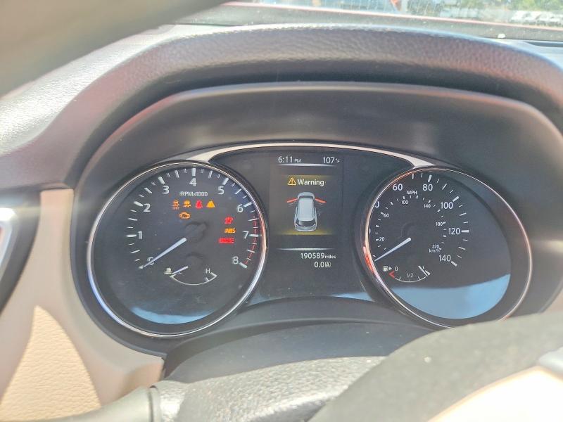 2016 Nissan Rogue sv