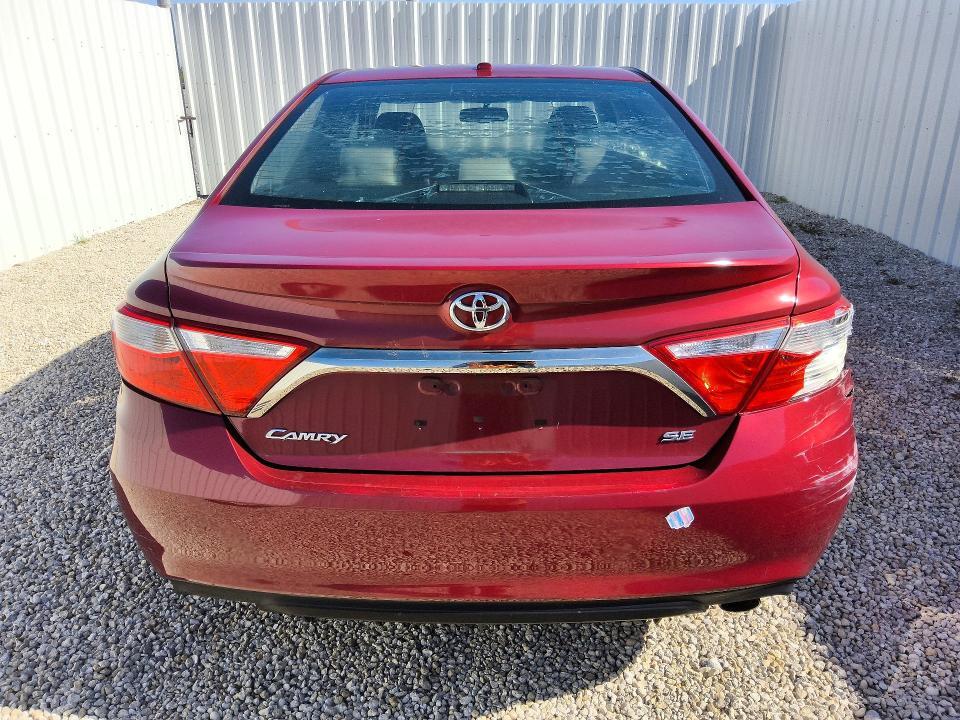 2015 Toyota Camry se