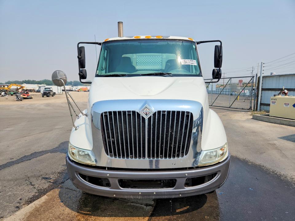 2007 International 8600 Semi Truck