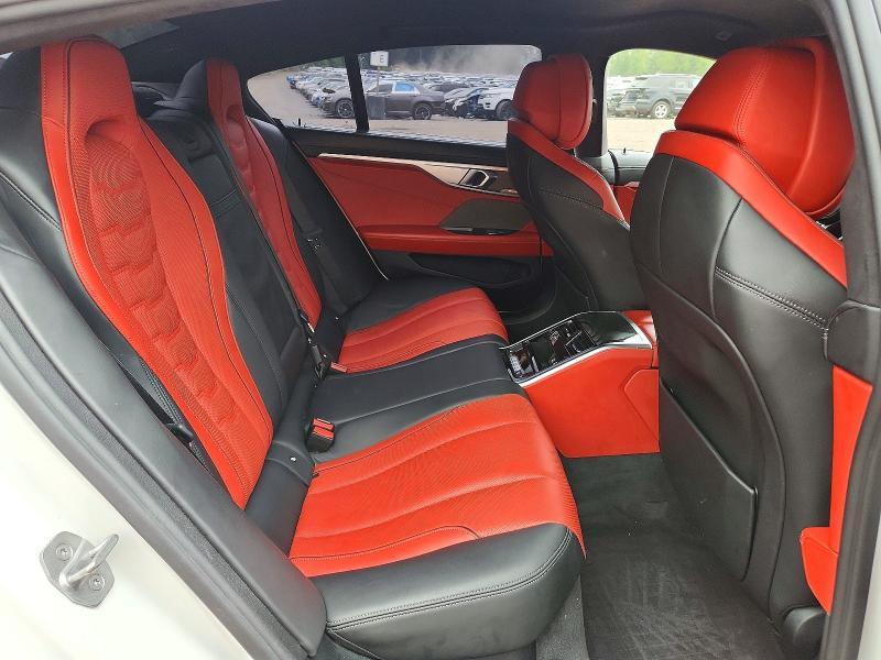 2022 BMW M850xi