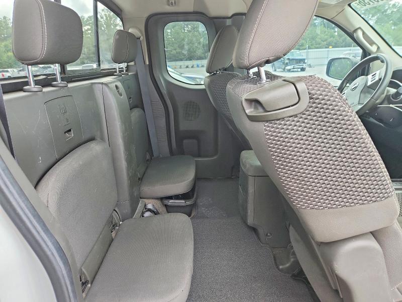 2013 Nissan Frontier SV V6