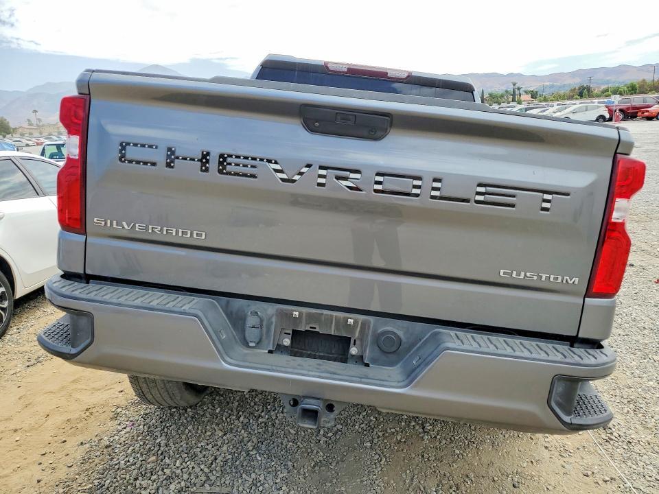 2021 Chevrolet Silverado C1500 Custom