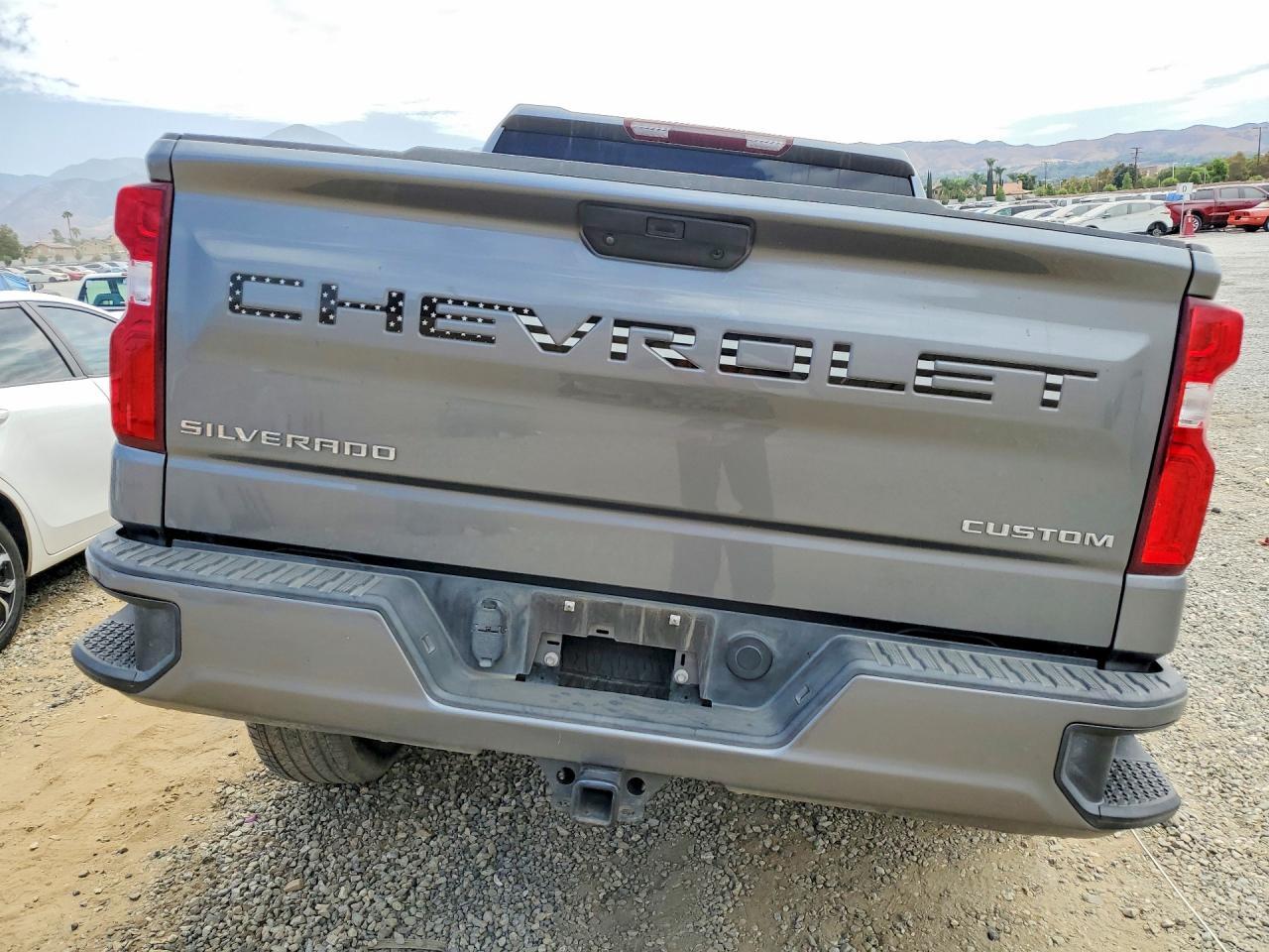 2021 Chevrolet Silverado C1500 Custom
