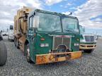 2009 Peterbilt 320 Refuse Truck