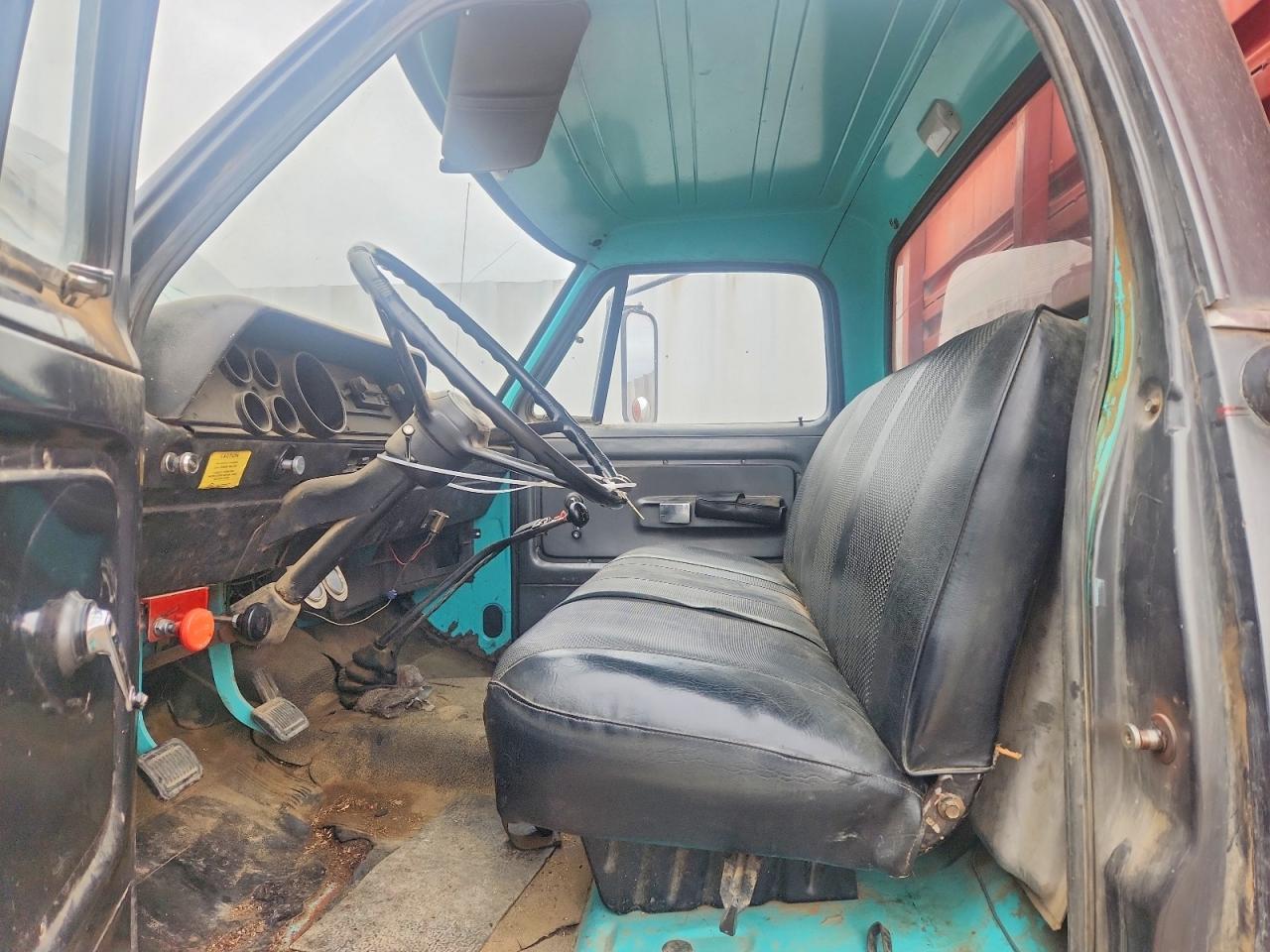 1974 Dodge D600 Grain Truck