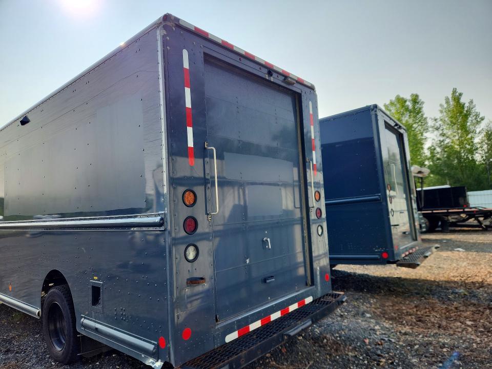 2020 Ford F59