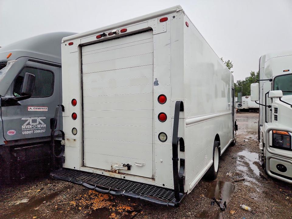 2008 Freightliner Chassis M Line WALK-IN Van