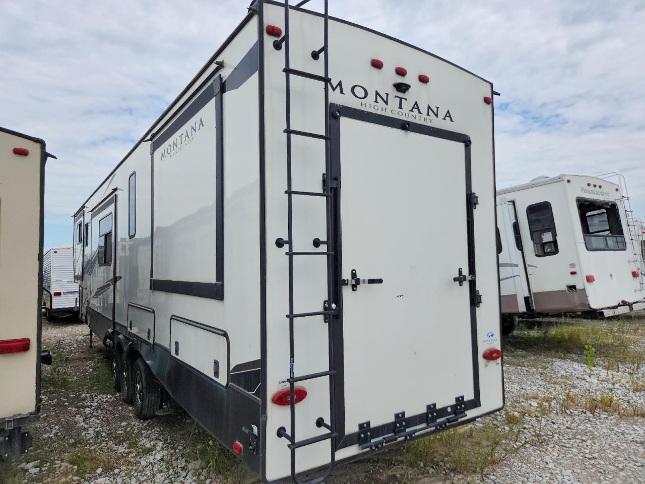 2021 Keystone 2021  Montana-Camper