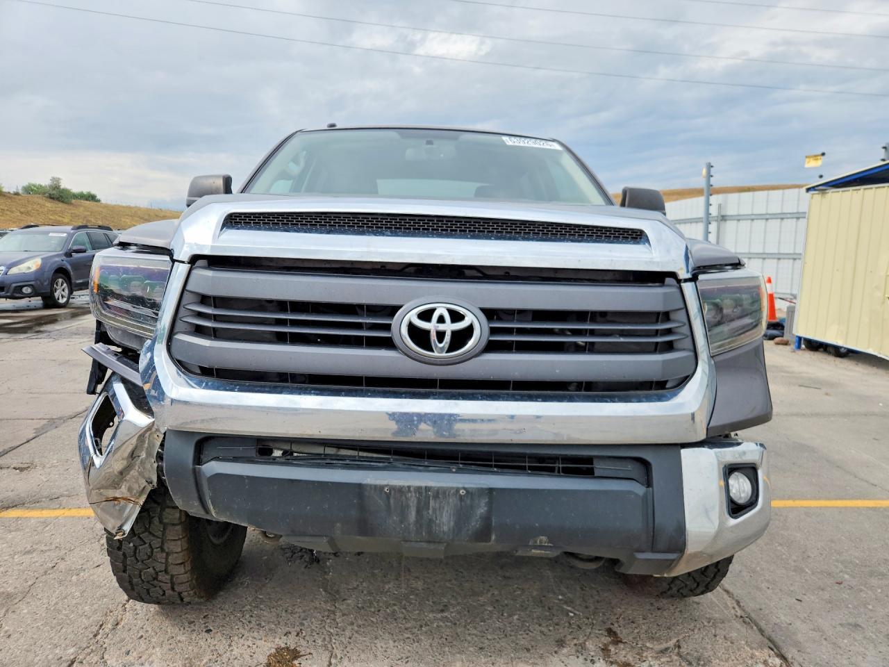2015 Toyota Tundra SR5